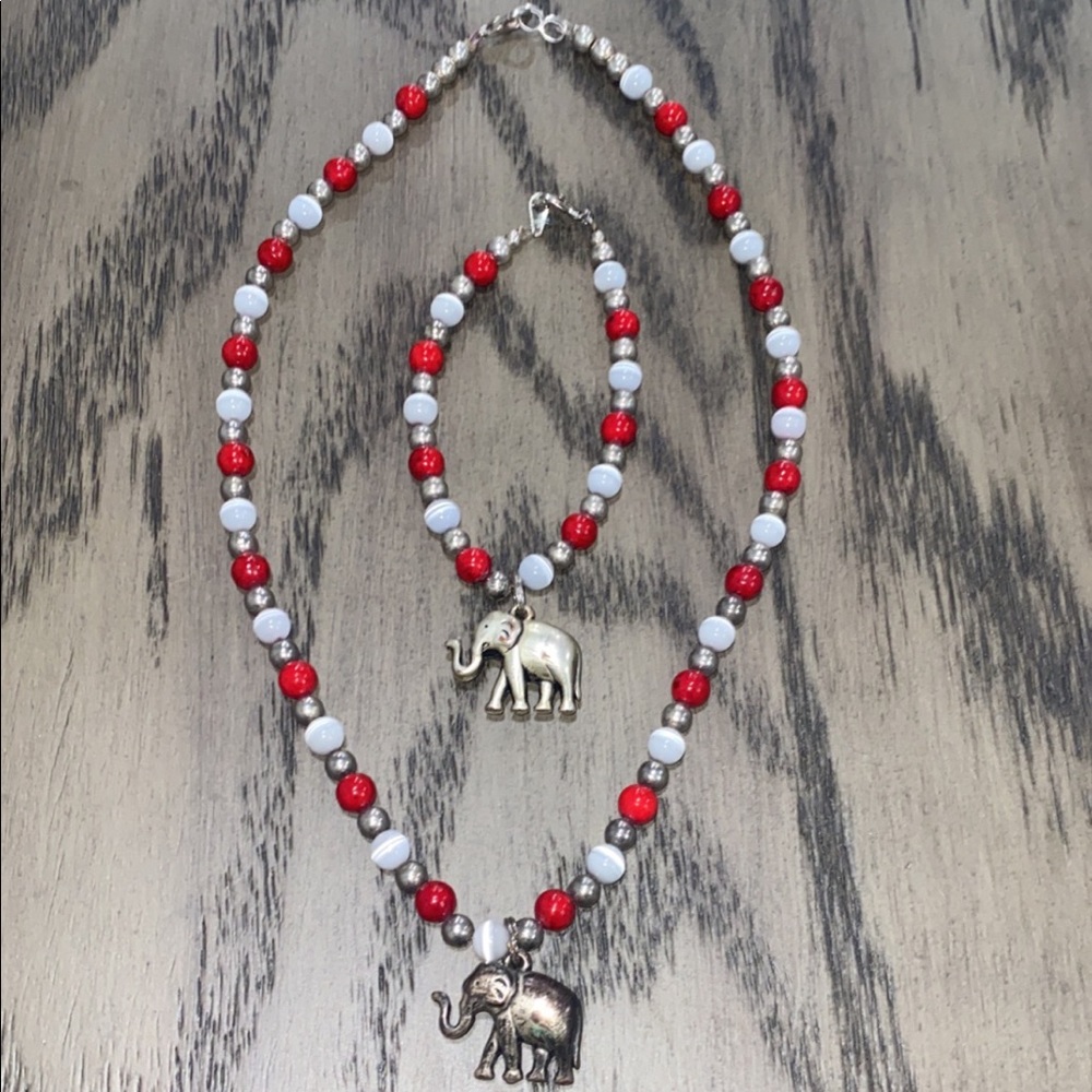 💥MAKE OFFER💥 Alabama Football Jewelry Set